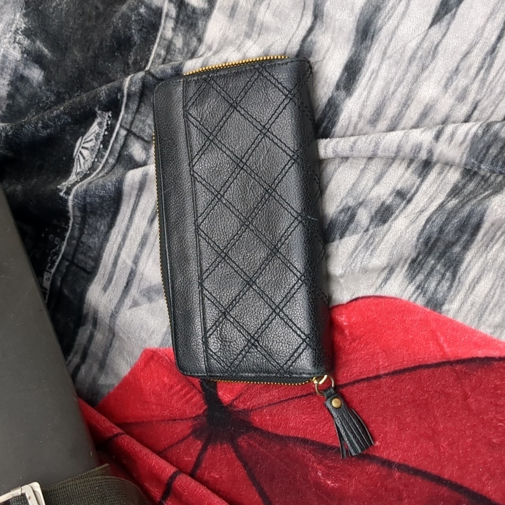 Antonio Melani leather wallet